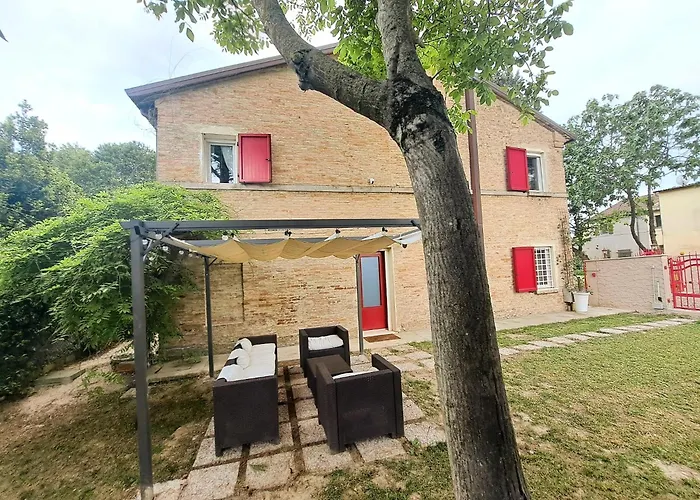 住宿加早餐酒店 Ca Rossa 切尔维亚